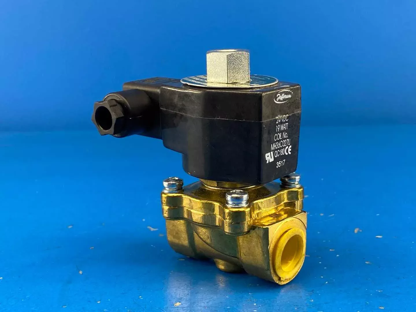 Hoffman 1335BA4INAT 1/2" NPT 2-Way Solenoid Valve, 24V/DC 1.5 to 100 Max PSI