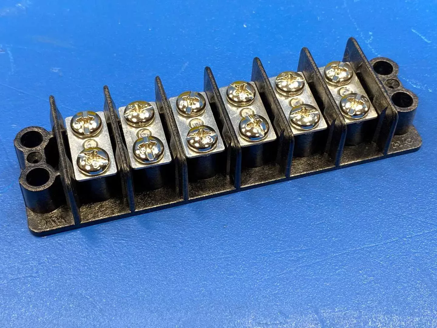 Marathon 672 RZ 06 Special Products Terminal Block Connector 30A 6001AC/DC