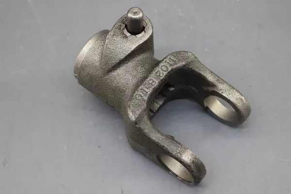Quick Disconnect Tractor Yoke 6-spline 1102-B-1C 1200 Series 12-1190 TRW 21112